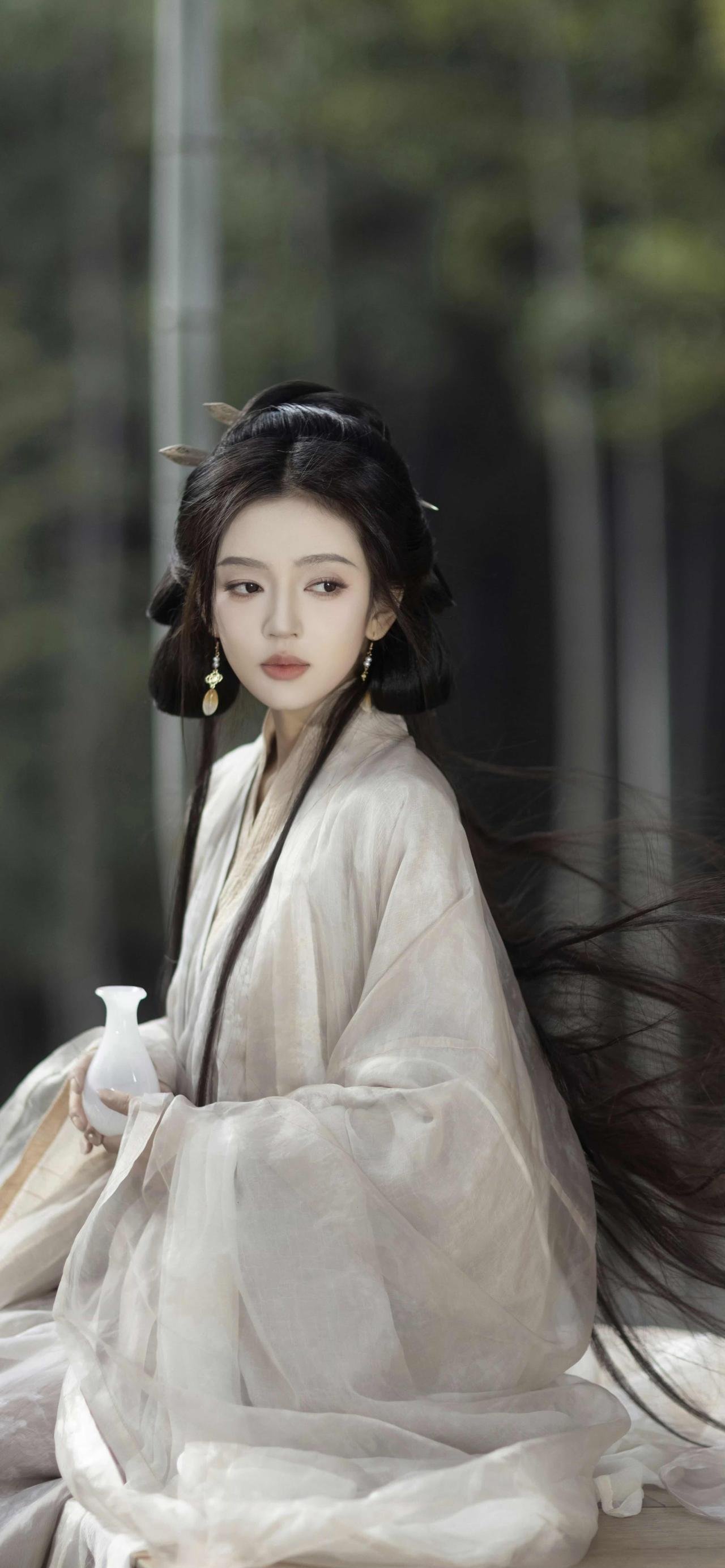 美女壁纸-第5768期-何瑞贤