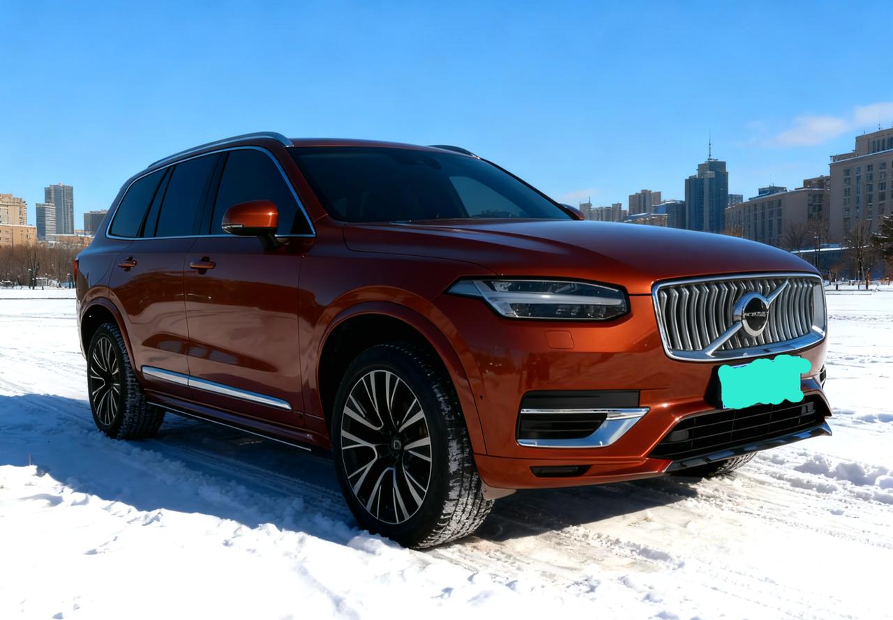 过去的沃尔沃车型分的其实是非常细的，比如说雪地模式非常牛的沃尔沃v系列。再比如越