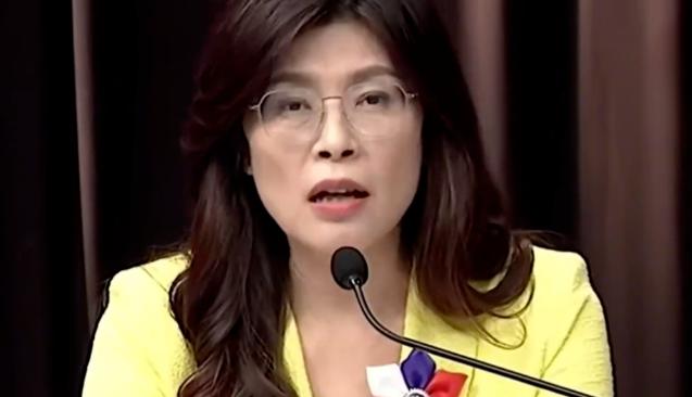 “谈统一是空想”话音刚落，蓝营议员集体切割、拒绝站台。郑丽文从“深水炸弹”沦为人