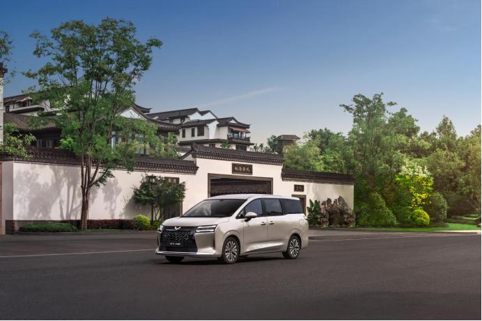 五菱星光730，“新时代人民的MPV”？ 实现800万辆MPV下线的上汽通用