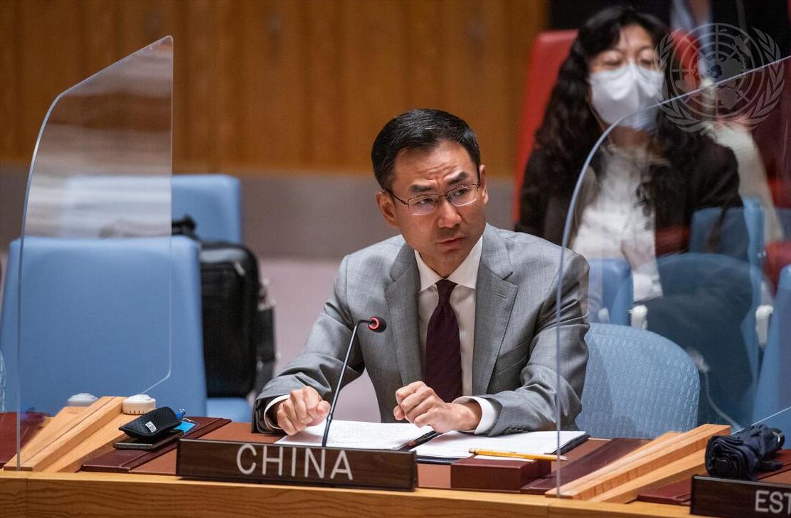 白银卡脖子开始了！全球60%精炼产能在中国，欧美军工、光伏、新能源全靠它，尤其是