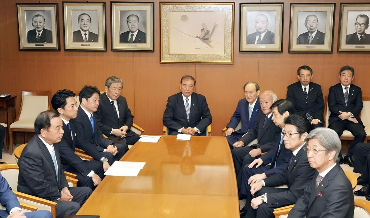 冷板凳坐了快一年，日本这回终于派了个重量级人物来破冰了。近日，中方在北京见了一