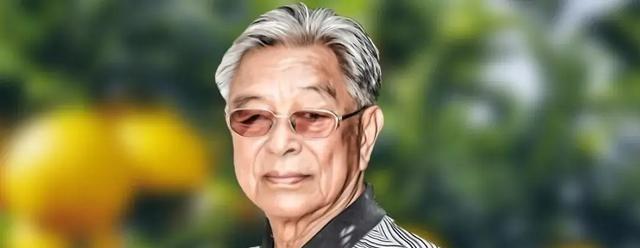 他曾站在亚洲之巅，也曾跌入无底谷底。他曾是别人眼中的“再造恩人”，也曾是等待被