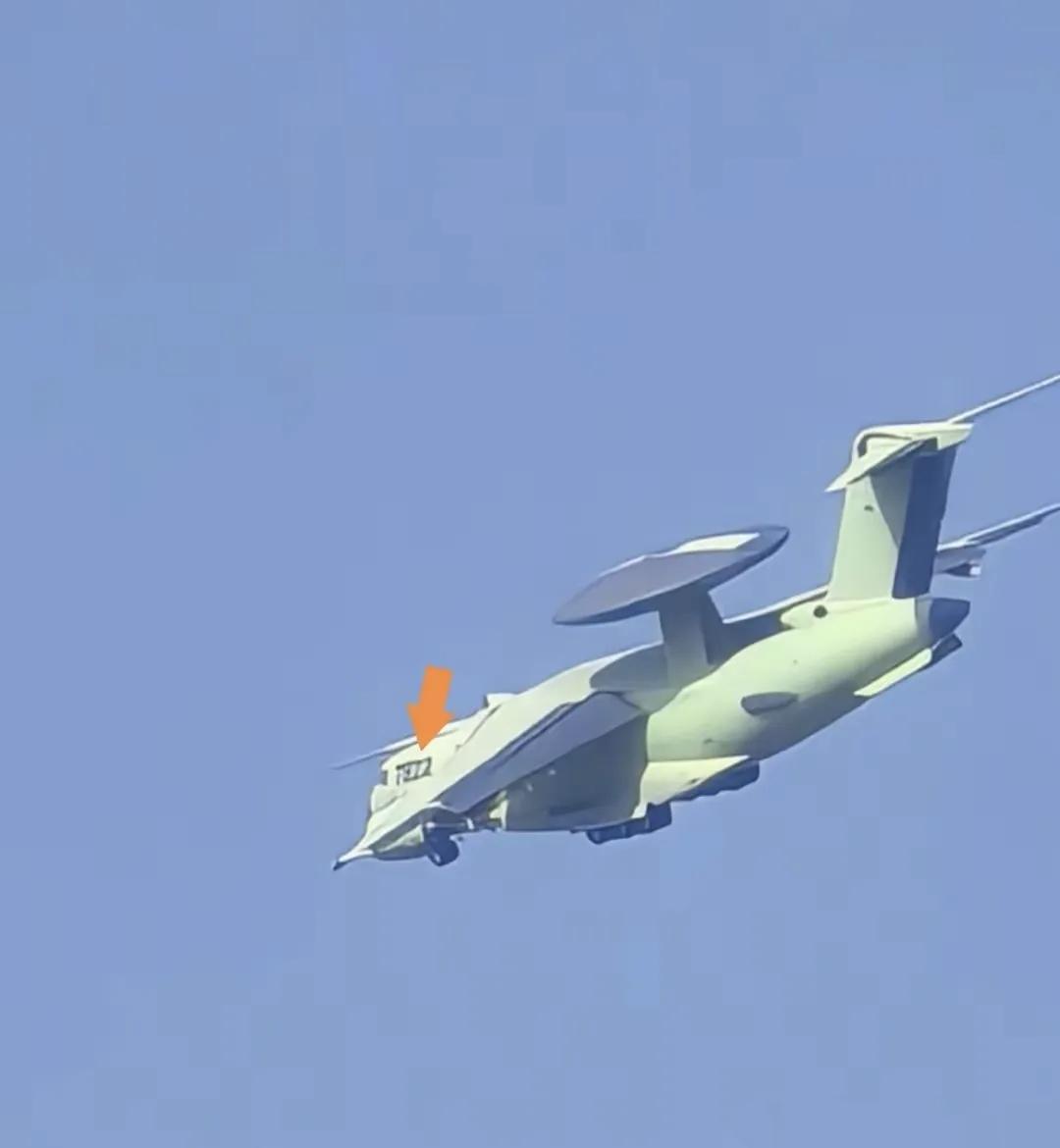 空警-3000太重要了，是我空军新一代空战体系的中枢！歼-36、歼-50、霹