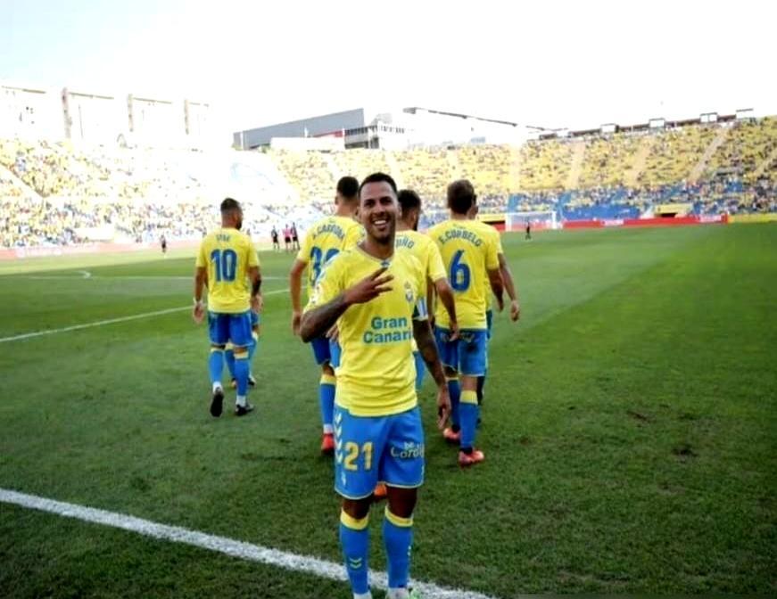 年薪砍掉740万，他反而笑了比埃拉把国安800万欧合同放桌上，只回了老家一