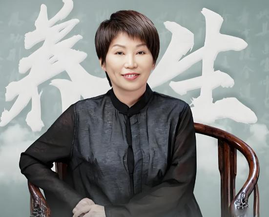 北京中医药大学教授曲黎敏说："人要旺自己，养磁场，最顶级的养生不是运动，也