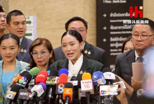 泰国总理佩通坦能够快速成长，最应该感谢的还是柬埔寨洪森。尤其是要感谢洪森给佩通坦