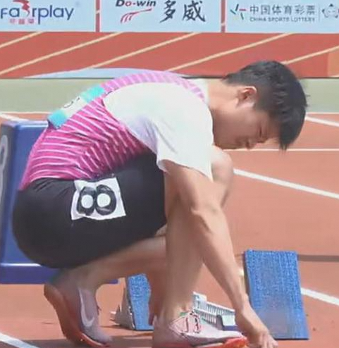 全国田径大奖赛：苏炳添10秒52无缘复赛，赛场再添遗憾