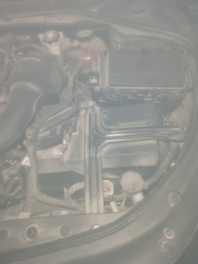 21年君越换电瓶21年上牌君越用了不到三年，跑了不到3万公里，生病停了一个多月