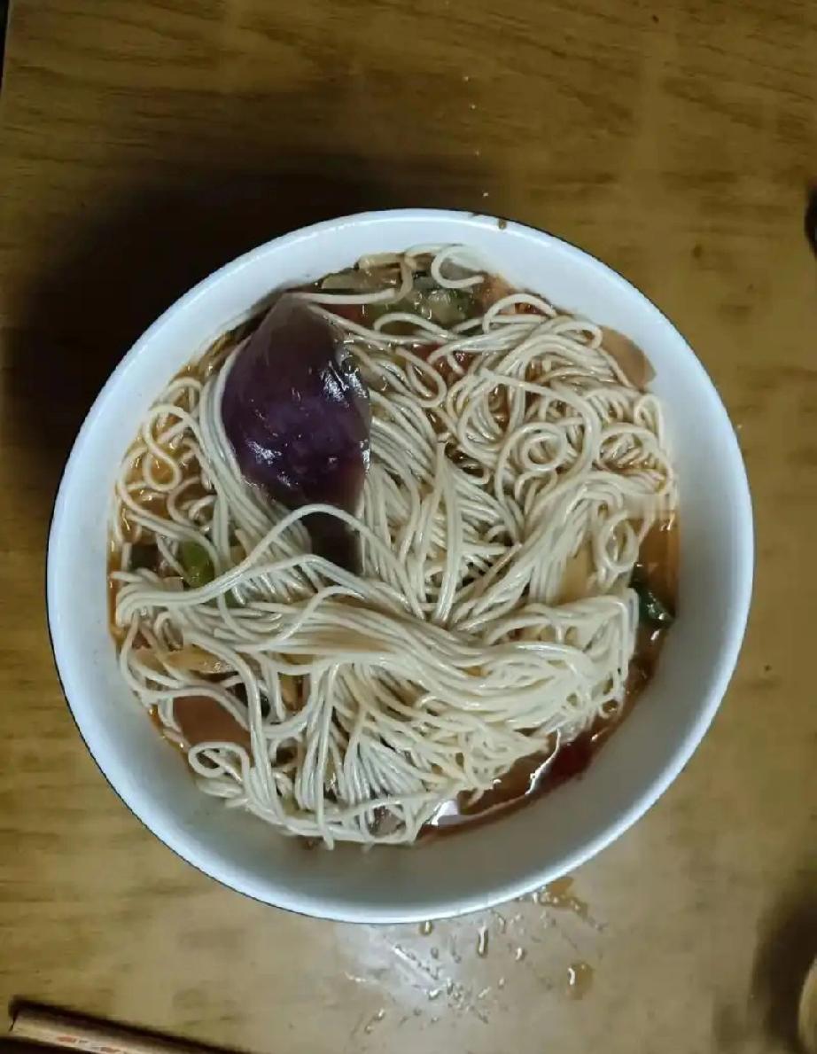 我喜欢吃面条做面条吃