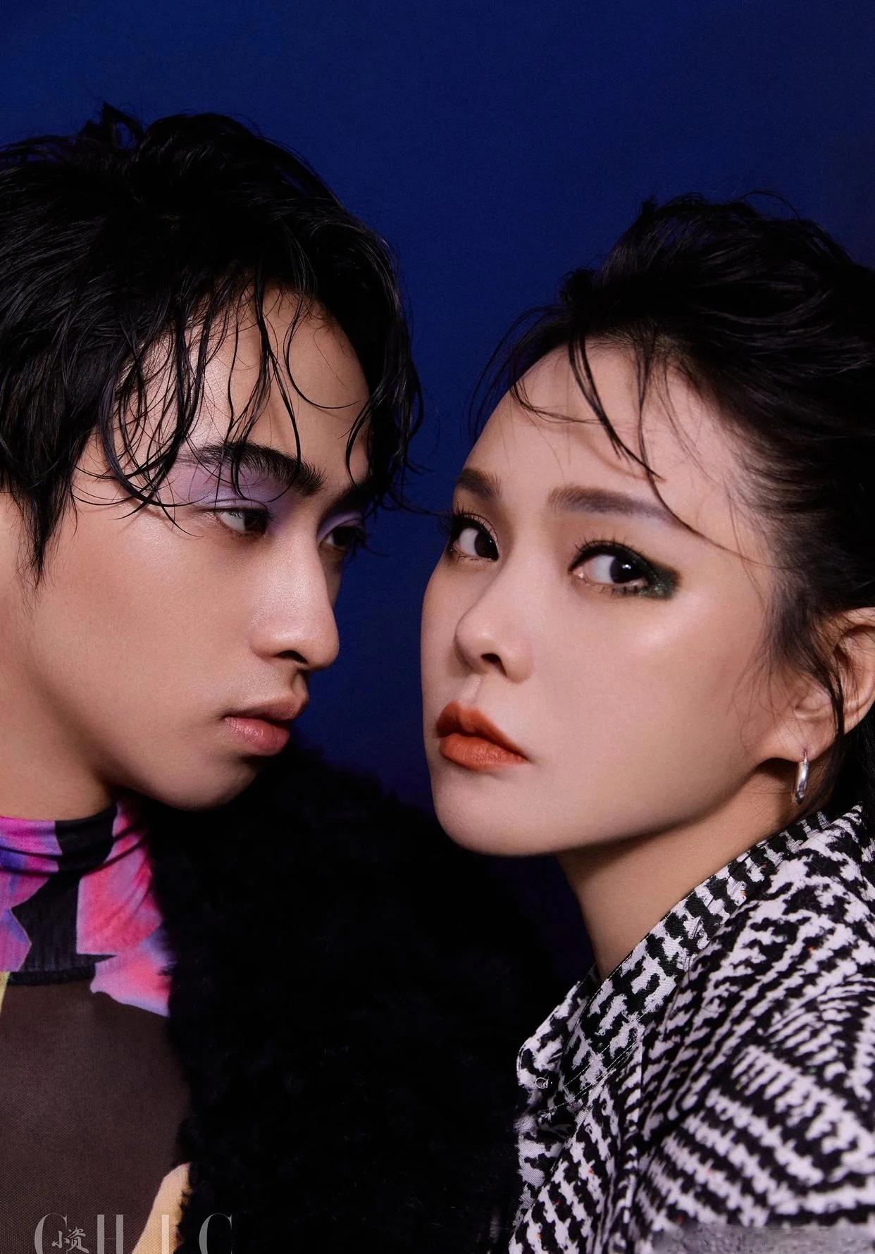 恩利和伊能静这次恩利和妈妈伊能静拍时装大片。时尚表现力出众。好像双生姐弟！时尚