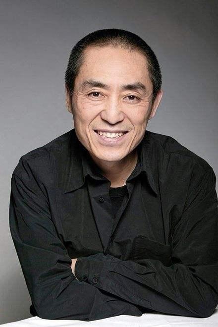 有一个很“特殊”的现象导演圈的离婚率好像是非常高的…就拿我们熟悉的几位大导演