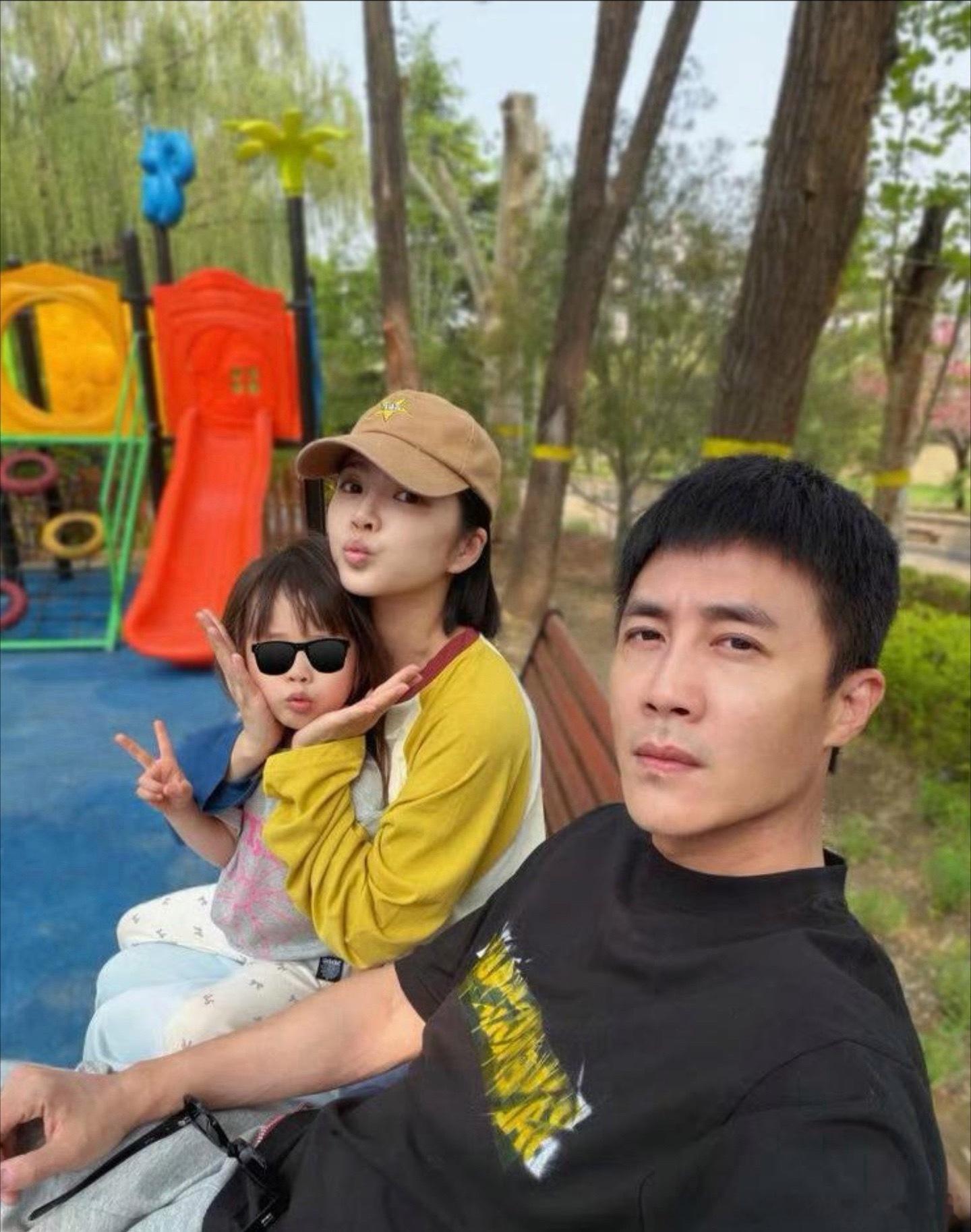 杜淳的女儿好像和杜淳没有太大关系，简直是媳妇的复刻版！