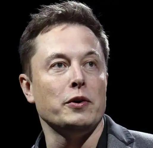 马斯克再次发出“王炸”言论，振聋发聩！他说：“未来3-7年，白领劳动力将最先消失