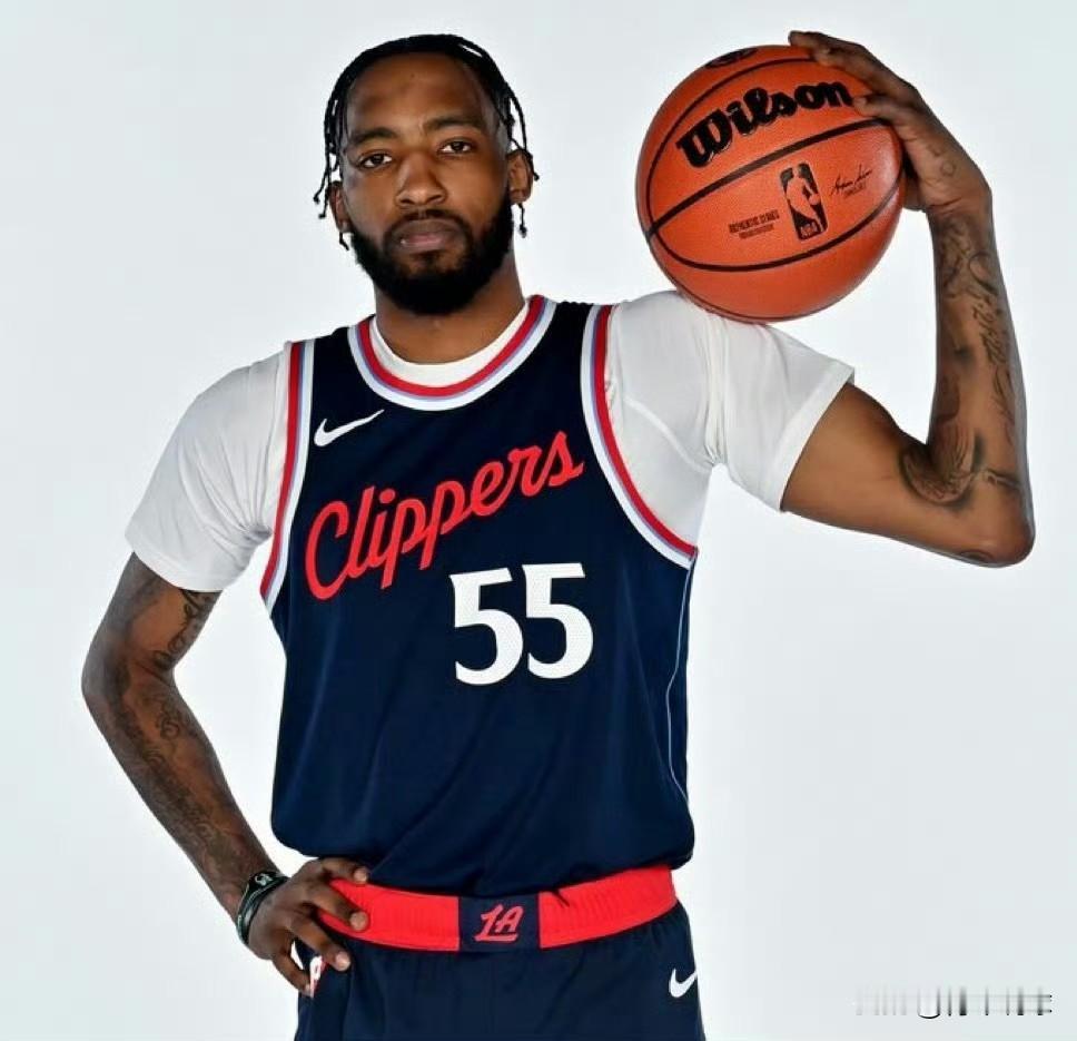 冲击4连胜！小琼斯提前复出！据权威记者Shams报道：快船队主力轮换小琼斯将