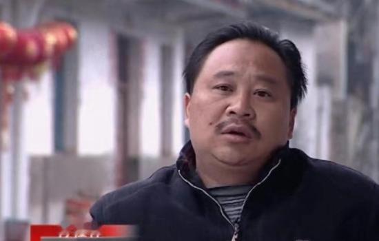 “你真是命大。”1995年，一名男子被劫匪射了两枪，医生却只找到一颗子弹。14年