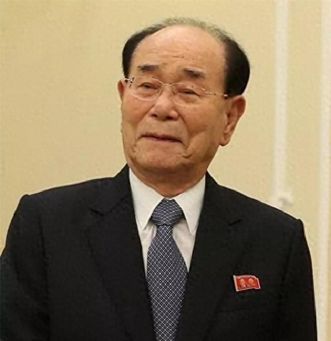 急报！平壤传来重磅消息，一位“三朝元老”谢幕了！据最新报道，朝鲜方面宣布了