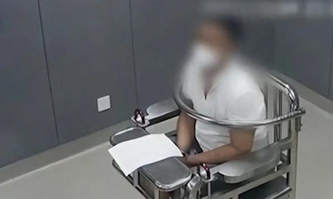 河南一小伙投资200万自己生产香烟，七天回本，55天赚了一亿多，被抓的时候