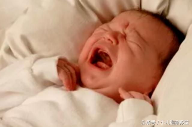 宝宝睡觉不踏实, 如果日常有这7个表现, 就是吓着了! 怎么办?