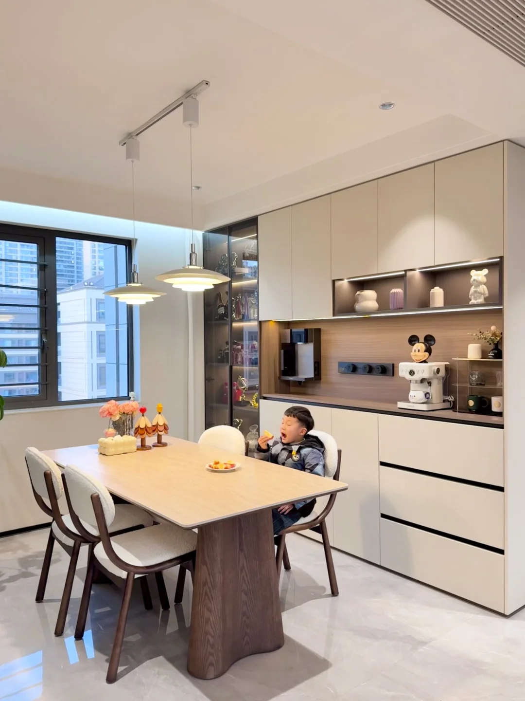 图1-10，普通人的家，18万只能装成这样！