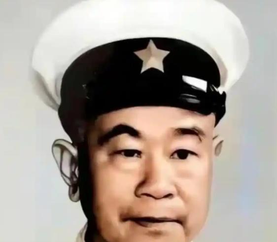 1973年，女知青黄丽萍携农村丈夫回宁波父母家，一进门，丈夫看到墙上挂着的照片