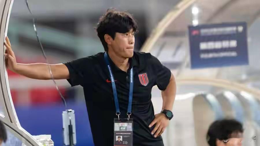 刚搭建好的台子被拆了，徐正源离开蓉城的后遗症是巨大的，有可能摧毁之前技战术体系，