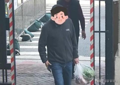 买4个包子付了两万多！老板苦等20天终于找到人。常州这事也太有意思了，男子