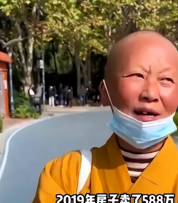 自作孽不可活！2022年上海一女子遁入空门，竟然卖掉588万房产全部捐给寺庙，没