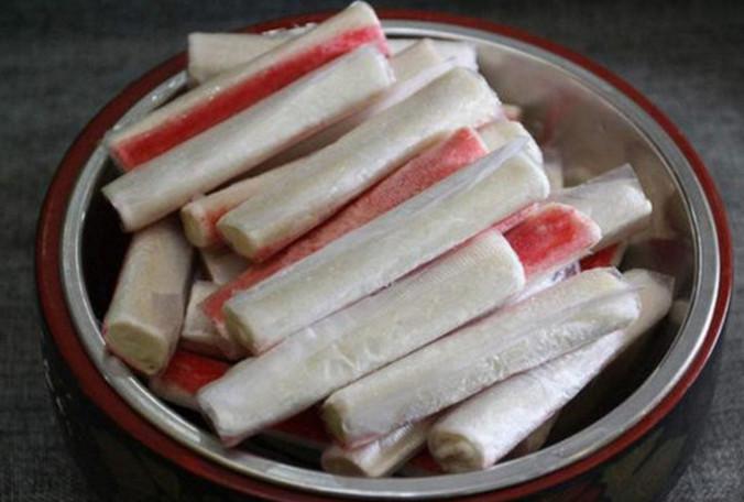 这些食物是人工合成的, 不少人以为是“纯天然”的, 其实骗的就是你