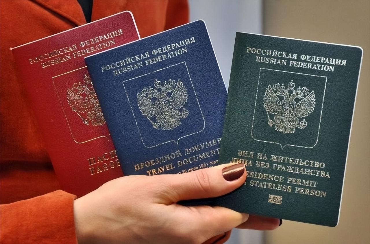 普京狠招一出！西方间谍、乌特工一个跑不掉，顺带兵源不愁了！俄罗斯刚公布新规：想申