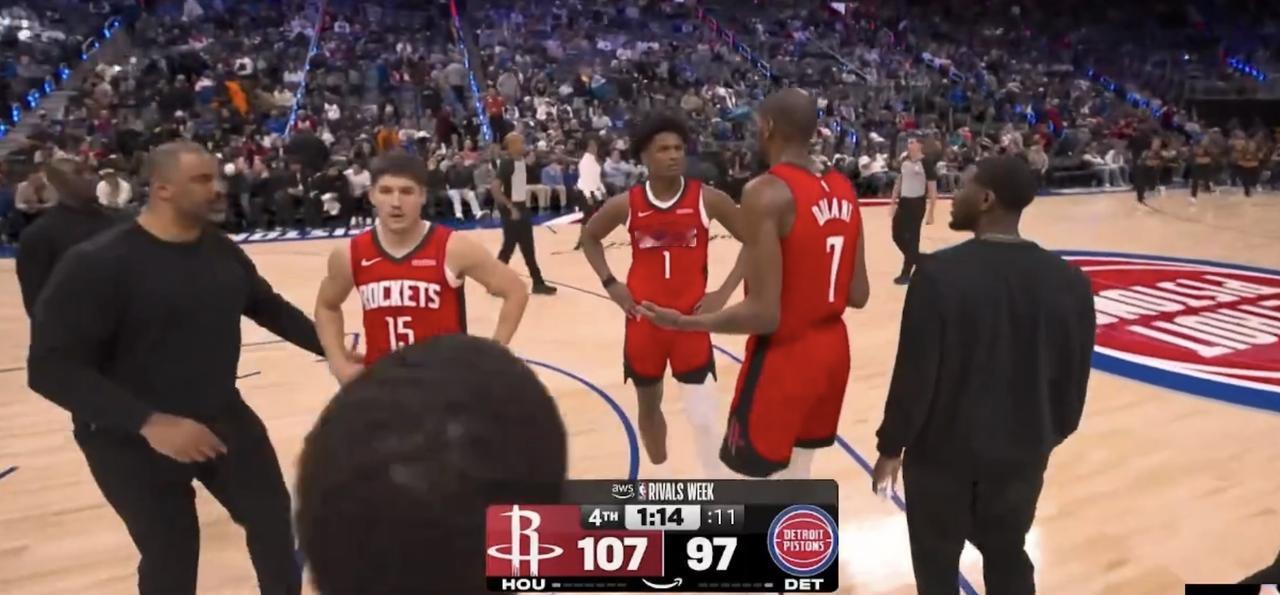 乌度卡这次总算是吸取教训了！上一场打76人第四节弃用谢泼德导致被逆转，这一场背