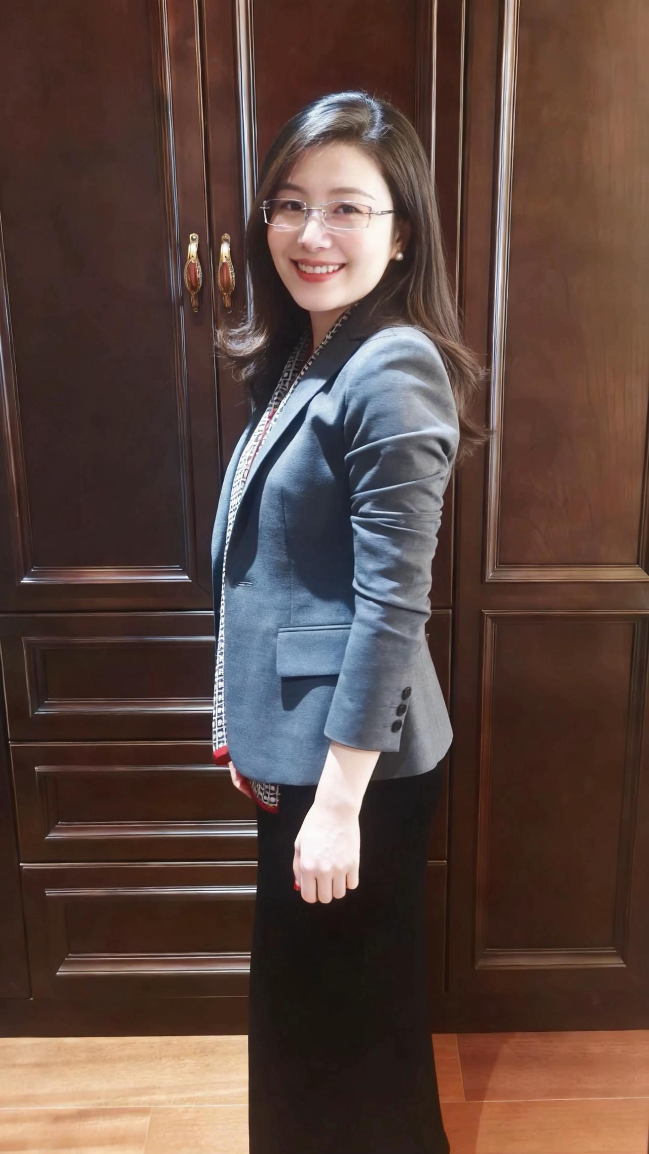 现在什么都是假的，吃饱穿暖，身体健康才是真的。