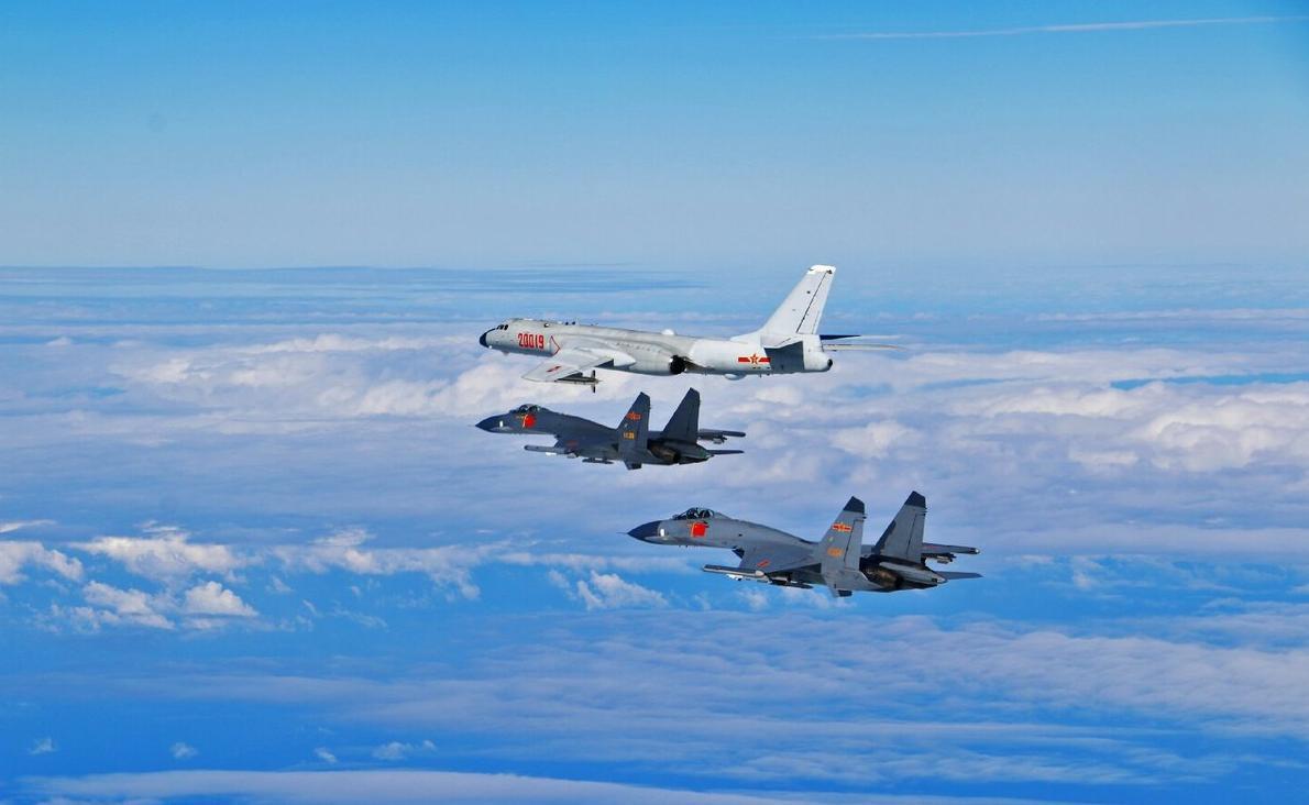 台军那边最近乐坏了，说是解放军绕台军机变少了。赖清德当局以为这是大陆“示弱”，正