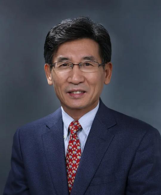 全世界等了整整一百多年，等一个从中国本土实验室长出来的诺贝尔物理学奖。这不