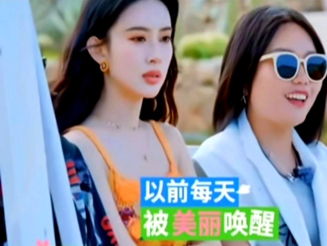 30岁那天，我扔掉了半柜子抗衰精华。不是摆烂。是因为看懂了那份900亿的市场