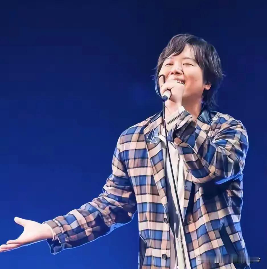 两儿子相貌平平，一叮点未遗传到父亲三浦友和的俊朗帅气！两儿子也在演艺圈发展，在视