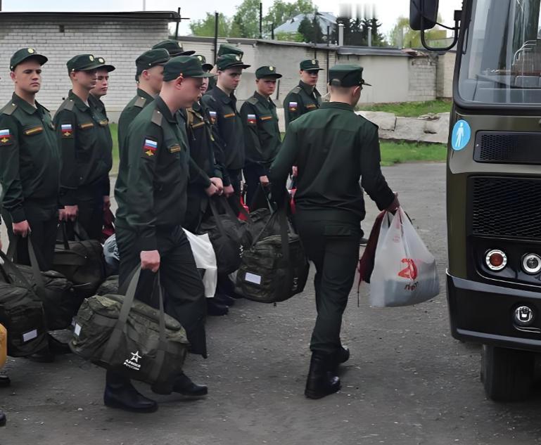 中国总领馆提醒在俄中国人，必须当心普京签署的这条命令。中国驻符拉迪沃斯托克（海