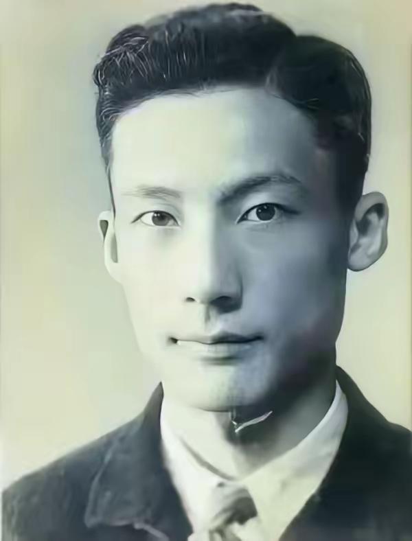 1949年，毛人凤下令处死朱君友。朱君友在坦然赴死的过程中，突然发现枪决他的2名