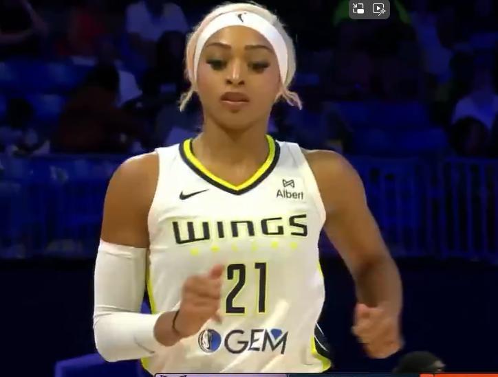 飞翼加时88：91神秘人，李月汝22分钟，6分3前场板，正负值+4，加时赛被罚下