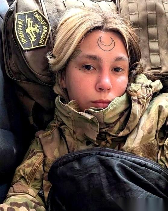 一个无人机飞行员，最后死在了敌人的无人机手上。这事儿听着，像不像个精心编排的、