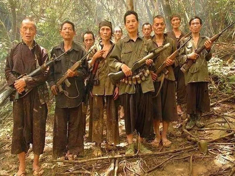 看到了头条新闻，美国、以色列可能接下来计划会向伊朗派遣地面部队，这种做法应该要严