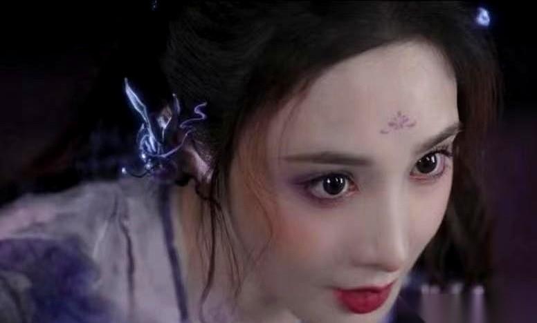 我跟你说，这反转直接把我人看傻了。那个看起来不可一世、把主角往死里整的大反派，