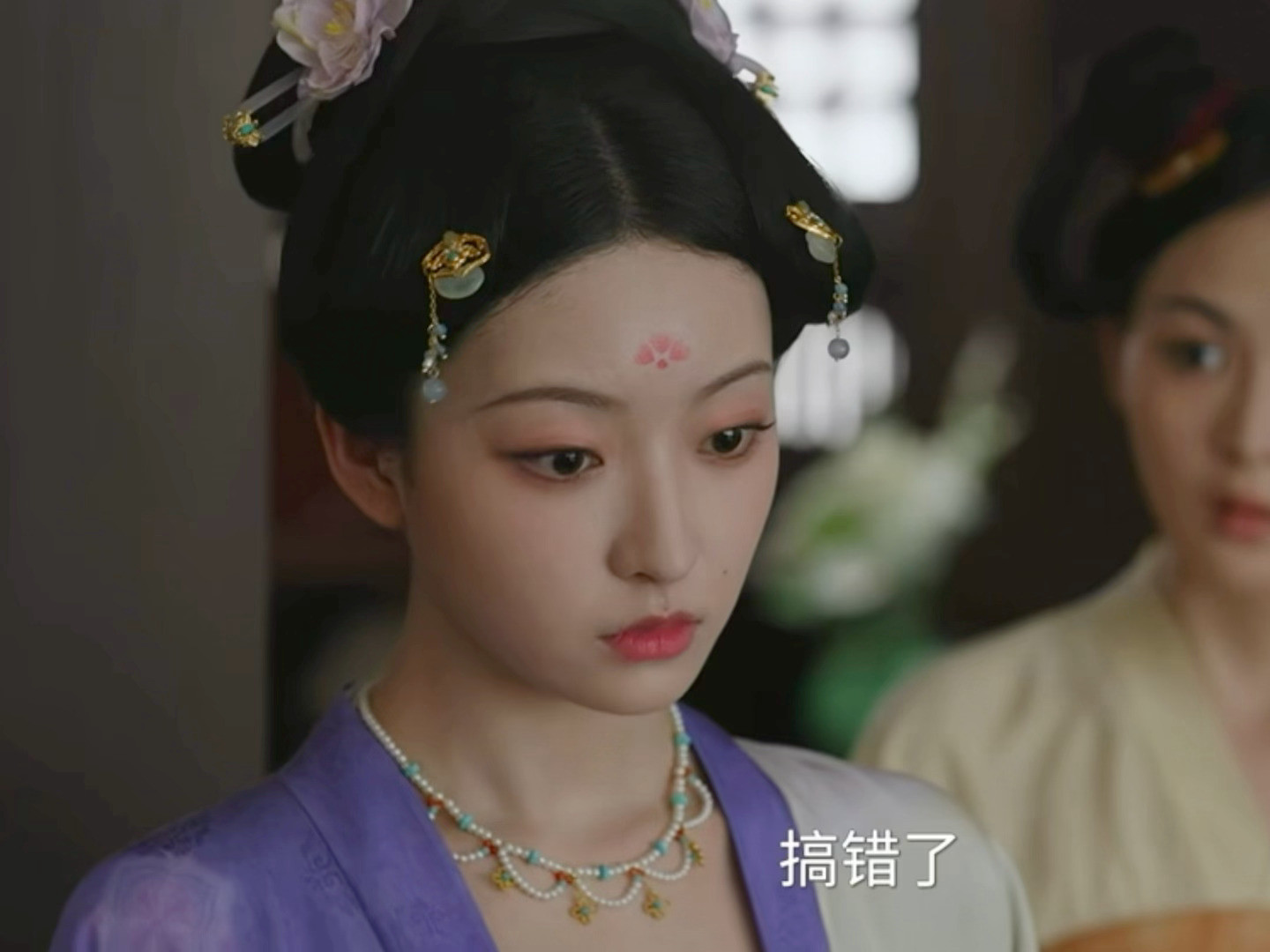 白鹿确实挺旺女二的…如果莫离女二也火了，樱花树下站谁都美，可以改成🍍旁边站谁都