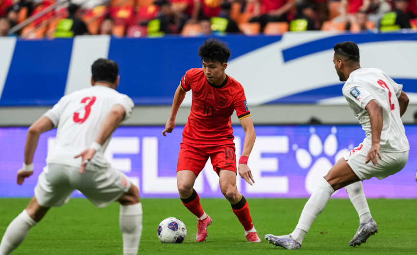 王钰栋这批球员在U17、U20亚洲杯与澳大利亚交手3次，战绩为3战全败。国足在U