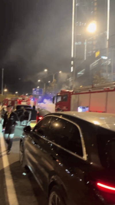 一生爱看热闹的中国人