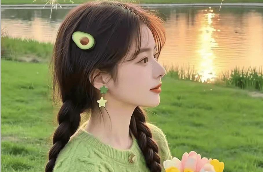 2026马年，这几幸运生肖，赚米又快又稳常言道：＂马踏祥云步步稳，金银财宝滚滚