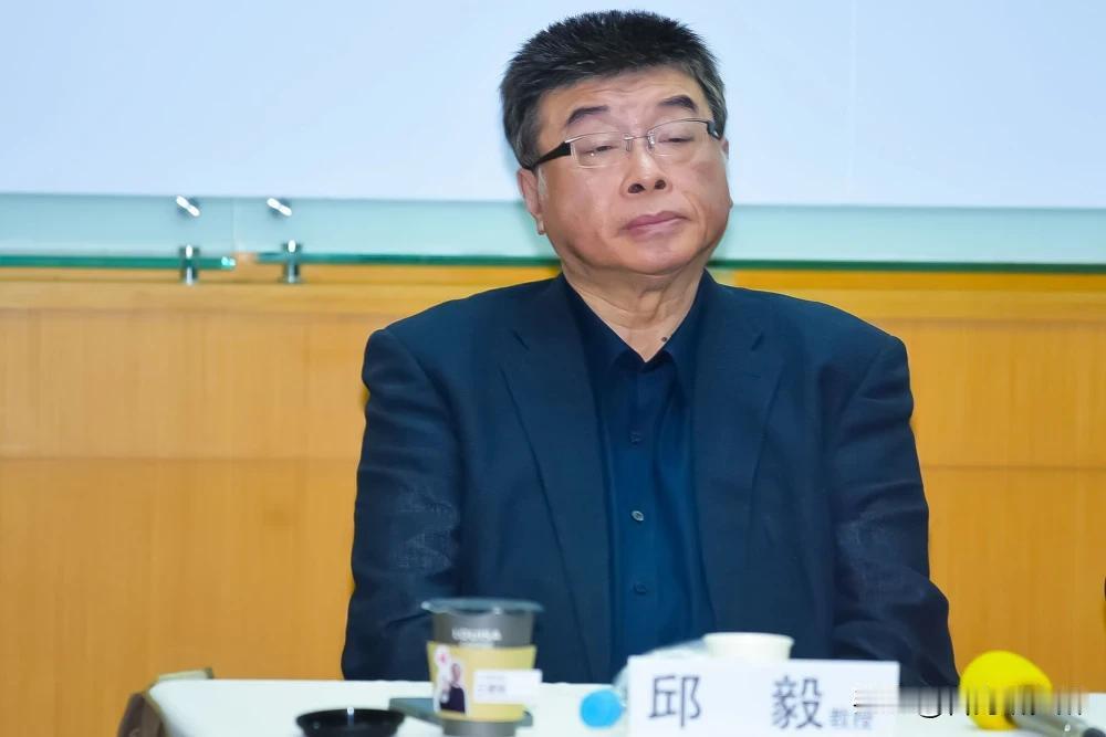 黄暐瀚说“终究要绿，不如现在就绿”道出了赵少康的内心？当然是指政治立场，不是