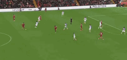 利物浦0比3水晶宫比赛79分钟，纳洛停球失误后犯规破坏对方单刀被直红罚下，利物