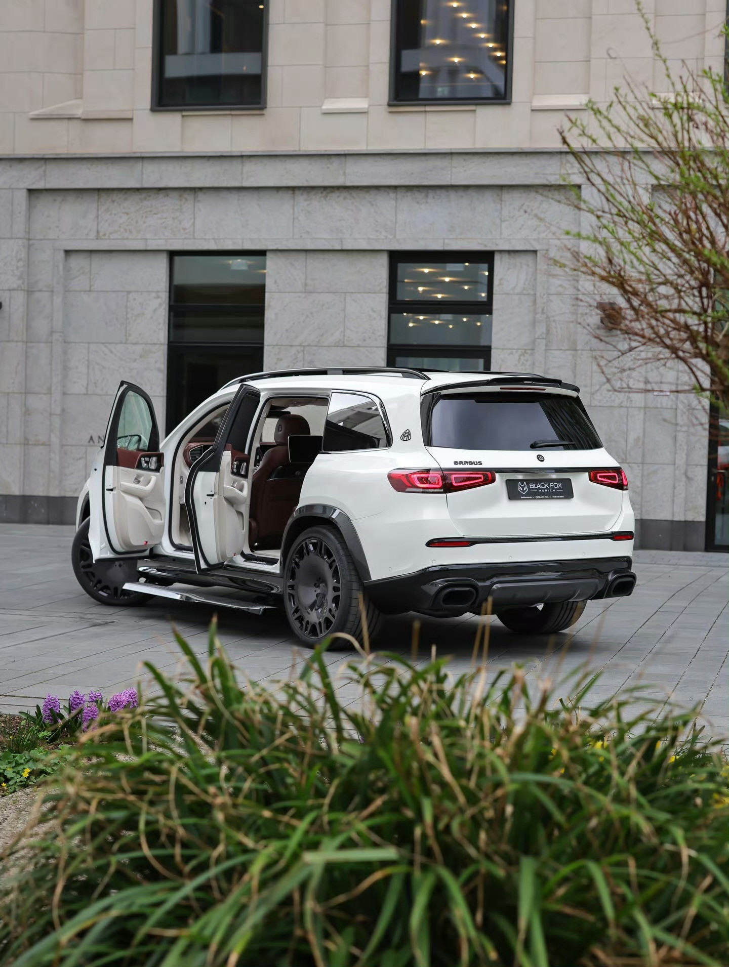 梅赛德斯–MAYBACHGLS600