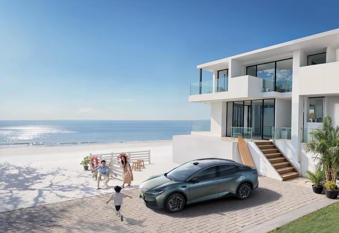 10万级B级纯电车型这样选：1、极狐阿尔法S52、荣威D7EV3、深蓝L